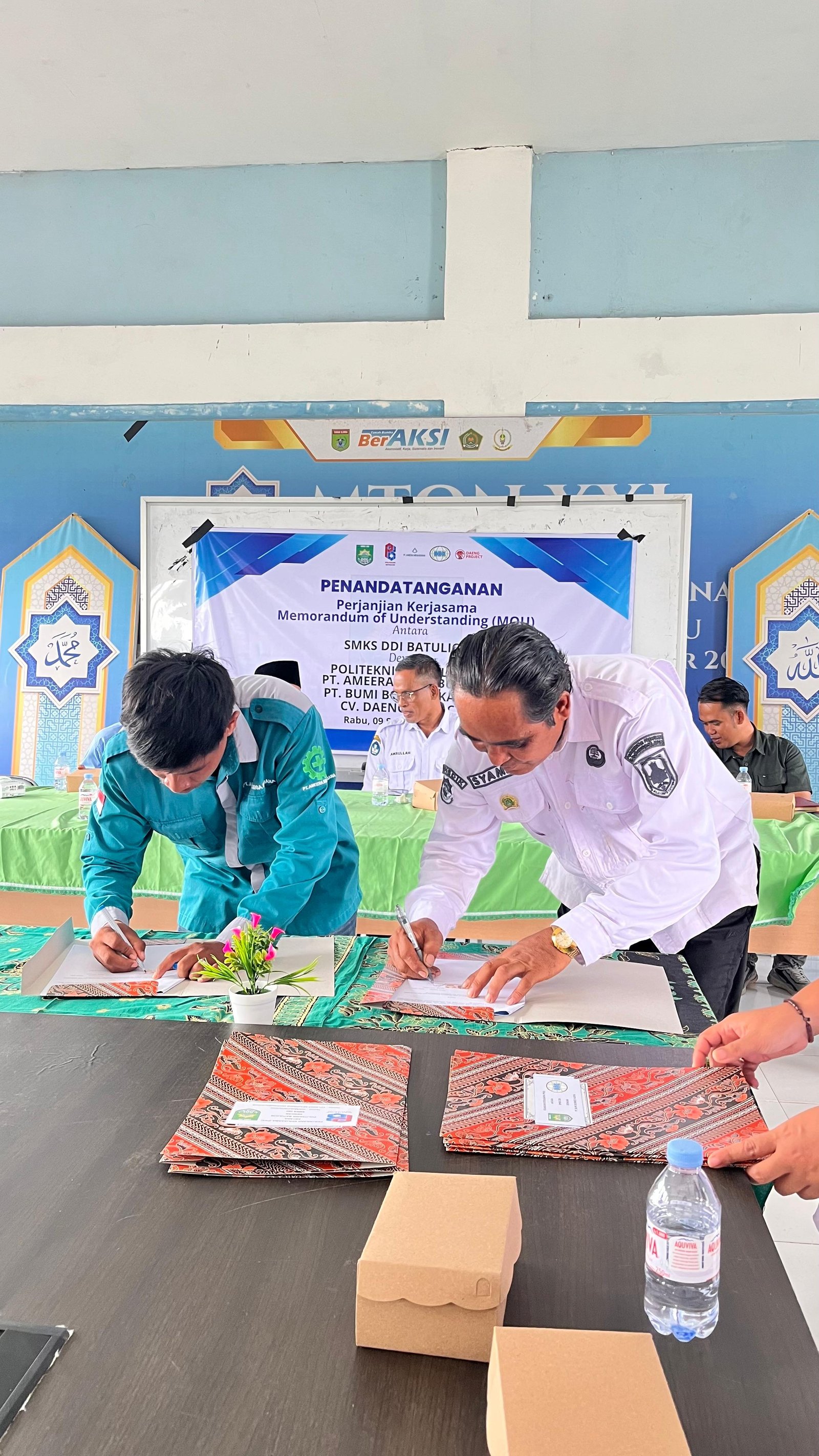 Dukung Penguatan Pendidikan Vokasi, PT Ameera Mega Buana Jalin MoU dengan SMKS DDI Tanah Bumbu